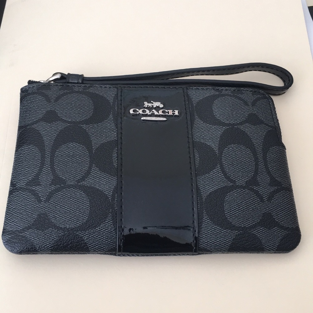 😎black and grey signature canvas wristlet